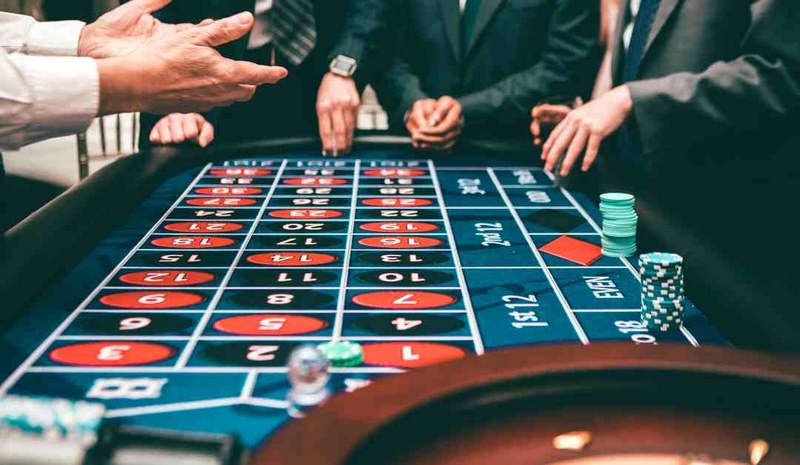 Roulette Là Gì? Những Luật Chơi Cơ Bản Người Mới Cần Nắm Roulette Là Gì? Những Luật Chơi Cơ Bản Người Mới Cần Nắm